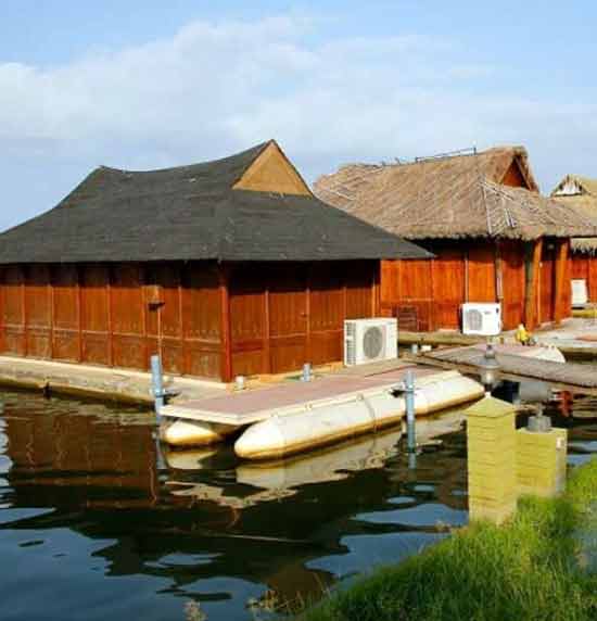 Poovar Island Resort